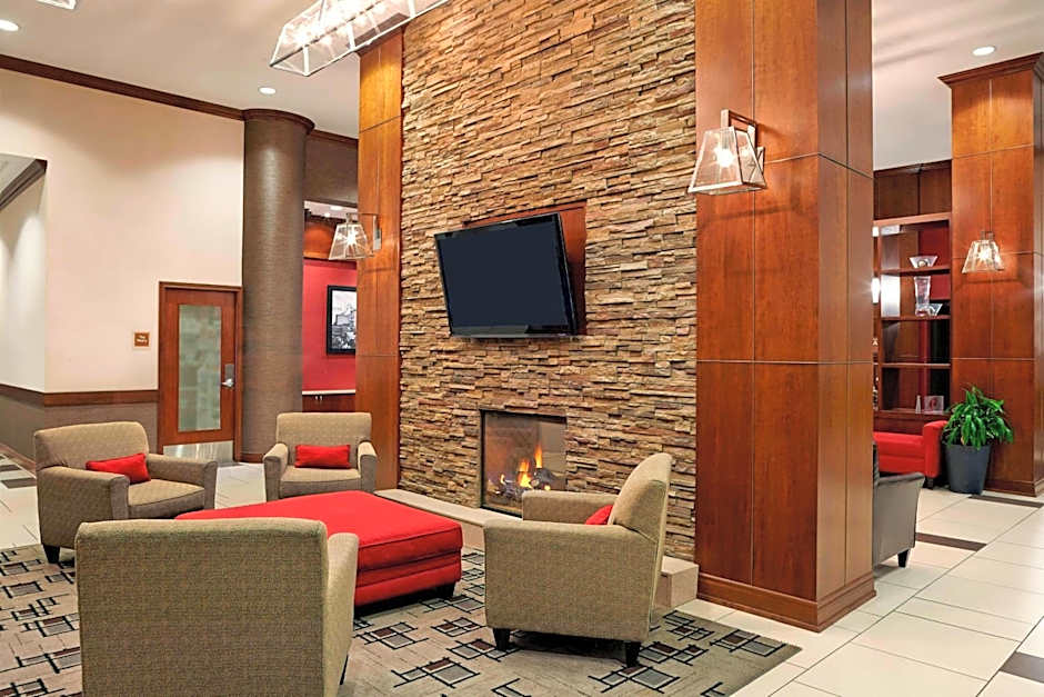 Four Points By Sheraton Calgary Airport