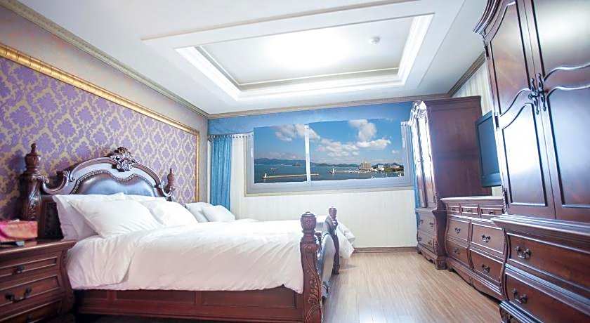 Tongyeong Bay Condo Hotel