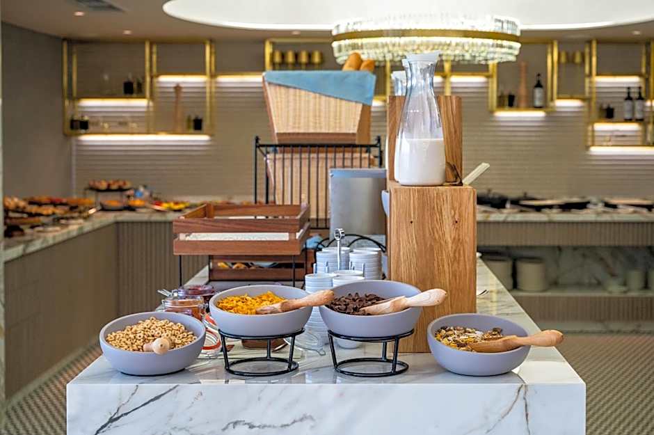 Crowne Plaza Constanta Mamaia Beach By IHG