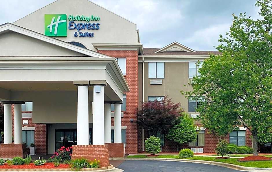 Holiday Inn Express & Suites Reidsville By IHG