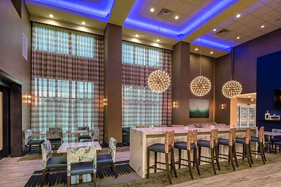Hampton Inn By Hilton and Suites Dallas/Plano Central