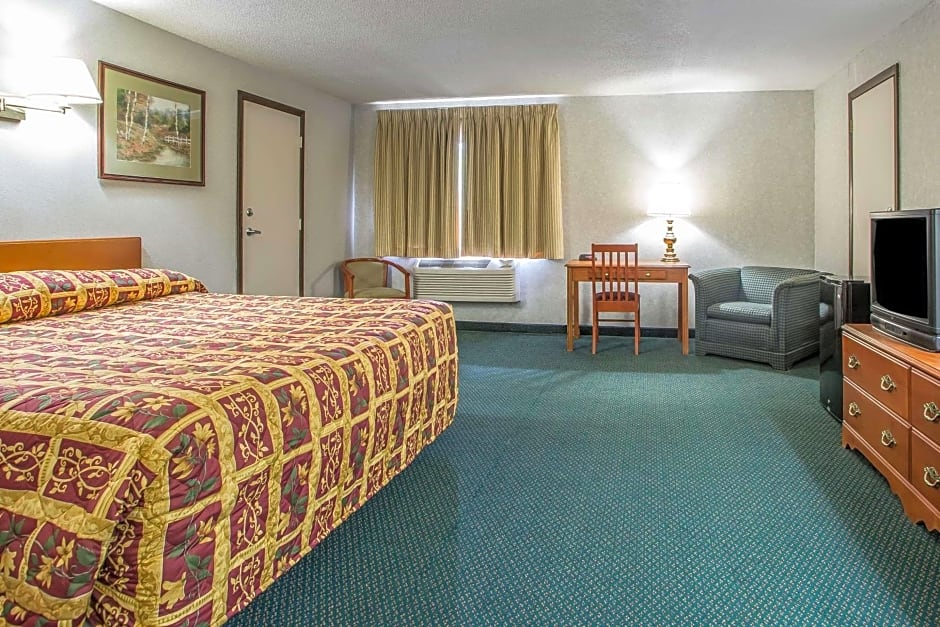 Rodeway Inn Bedford