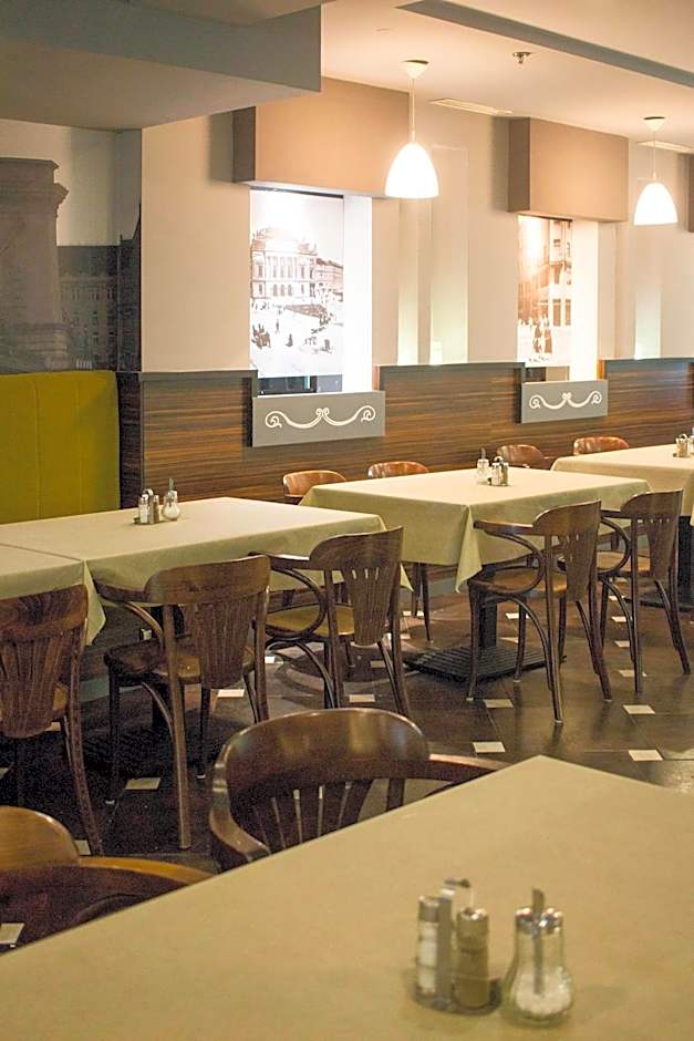 Green Hotel Budapest