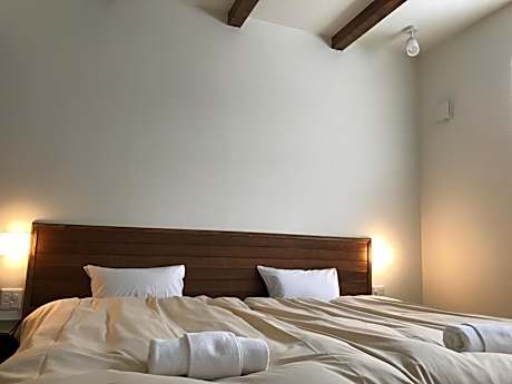 Two-Bedroom Apartment (5 Adults)