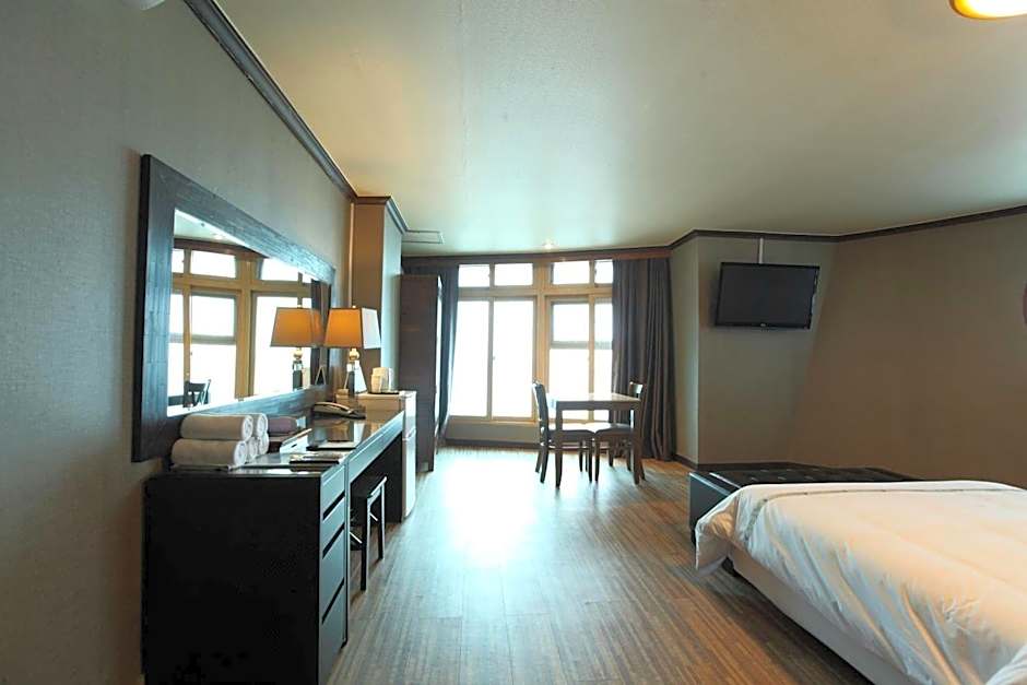 Benikea Hotel Mountain & Ocean Daepohang