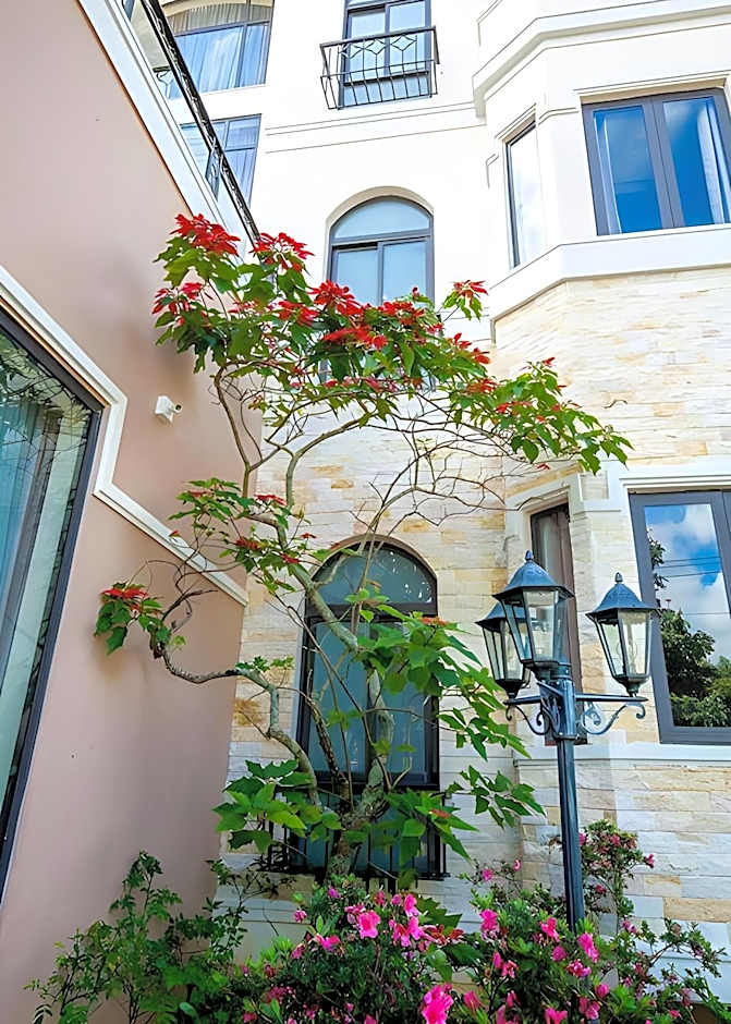 Guava Hill Boutique Hotel