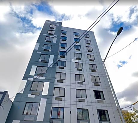 Deluxe Inn & Suites - Long Island City NYC