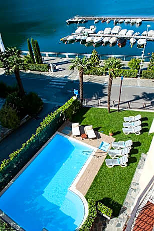 Superior Double Room with Balcony