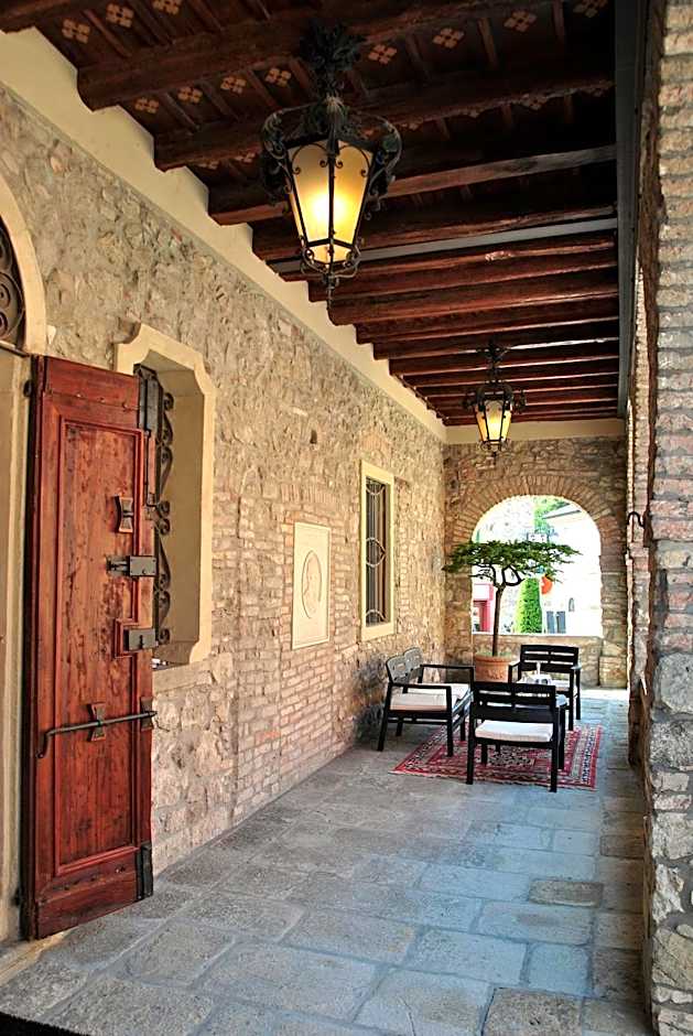 Villa De' Giacomi
