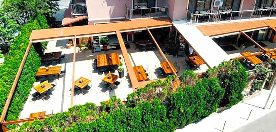 Къща за гости Карел