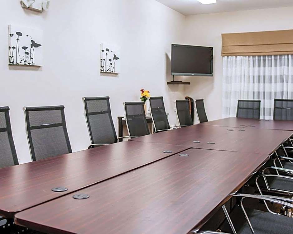Sleep Inn & Suites Fort Campbell