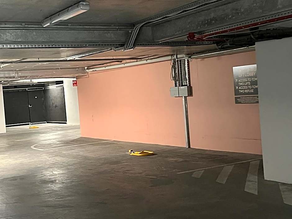 WSP luxury 2b2b apartment in CBD with free parking