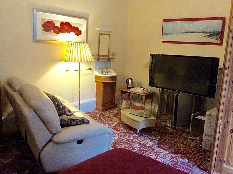 Cavell House Bed and Breakfast