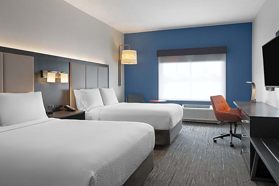 Holiday Inn Express & Suites Tampa East - Ybor City By IHG