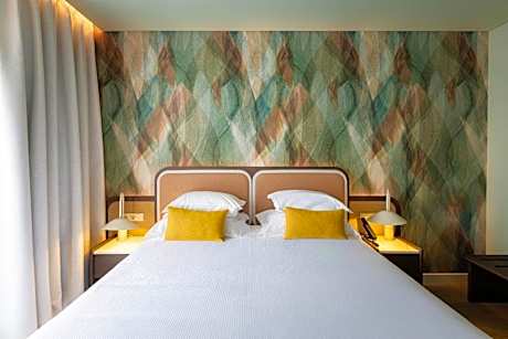 Large Twin Room