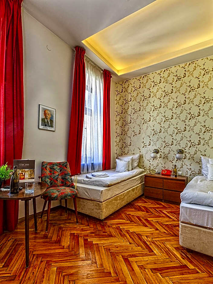 Stare Kino Cinema Residence