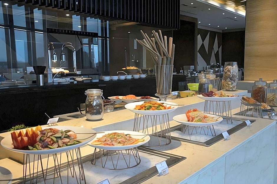 The Shore Hotel & Residences