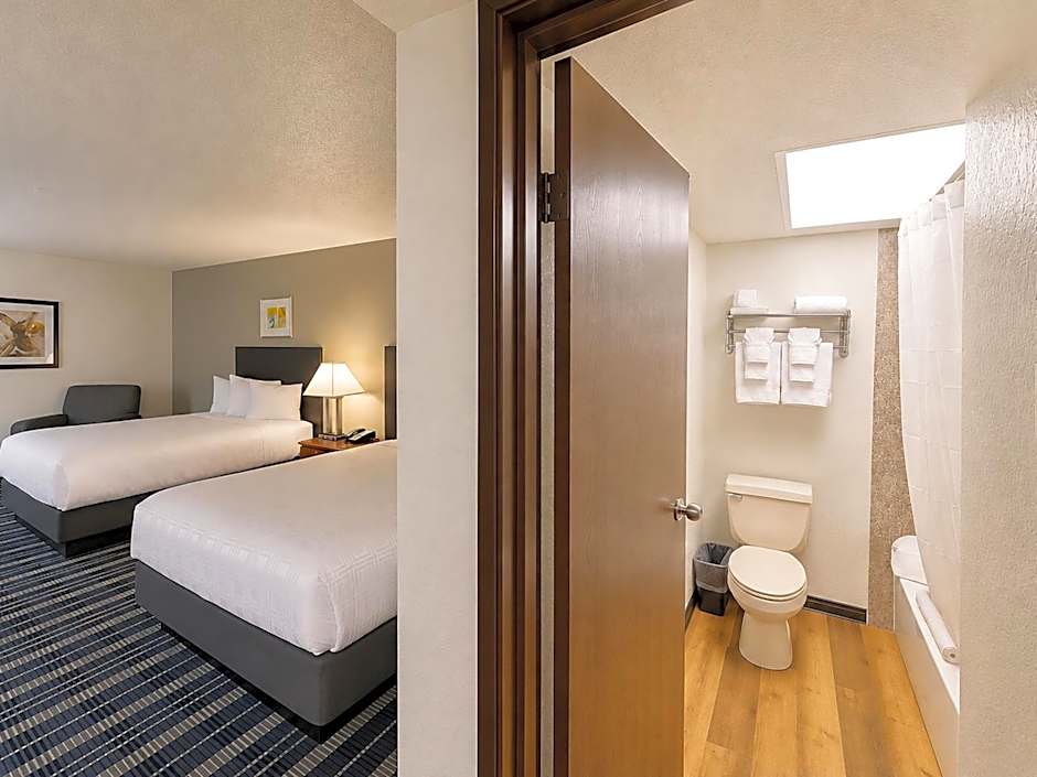 Atrium Hotel And Suites Dfw Airport