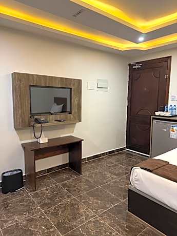 Basic Triple Room