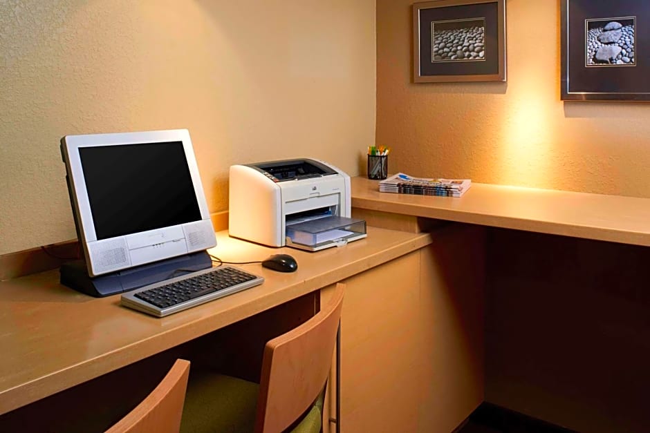 Sonesta Simply Suites Detroit Novi