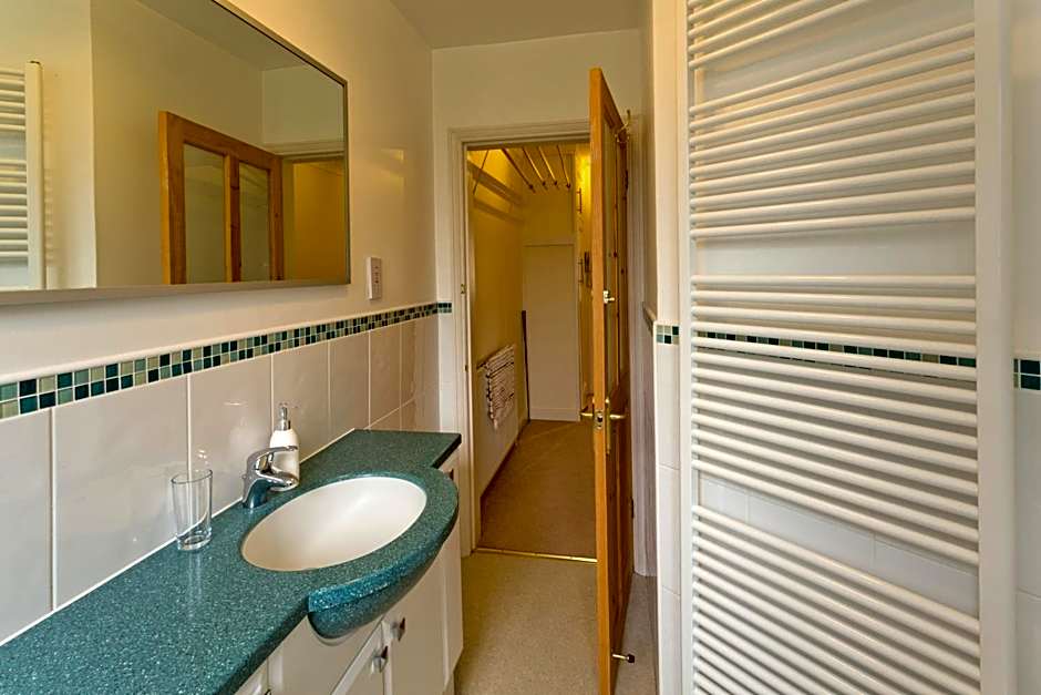 Poplar House Serviced Apartments