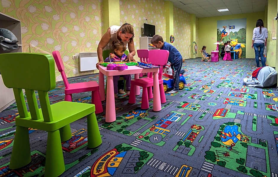 Grand Royale Apartment Complex & Spa