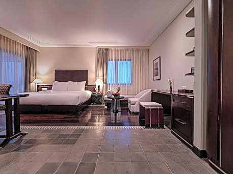 Deluxe King Room with River View