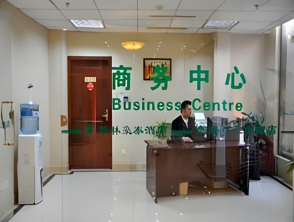 Green Tree Inn Taicang Baolong Square Hotel