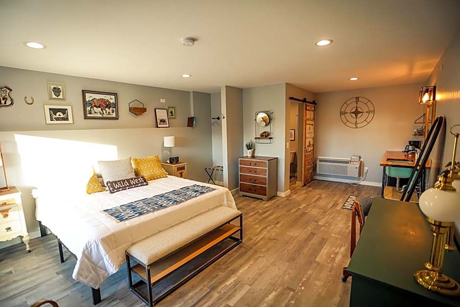 The Blue Buffalo Motel