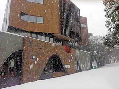 Buller Central Hotel