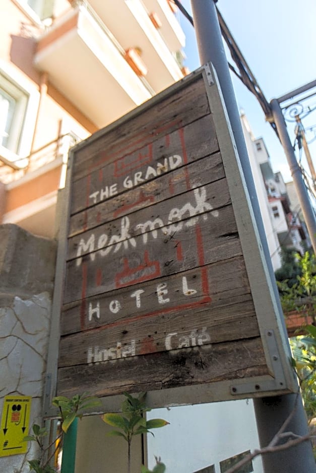 The Grand Meshmosh Hotel