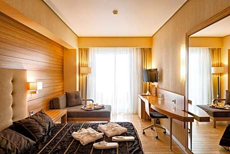 Deluxe Double Room with Sea View