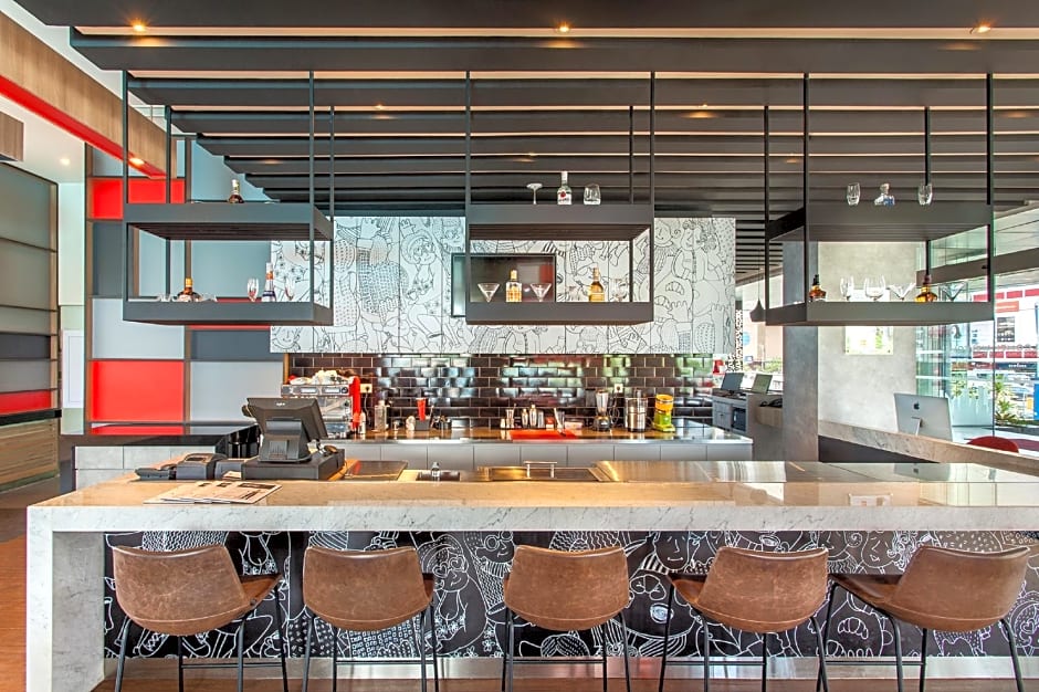 Ibis Manado City Center Boulevard