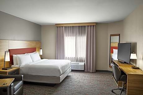 King Suite with Communication Mobility Accessible Tub