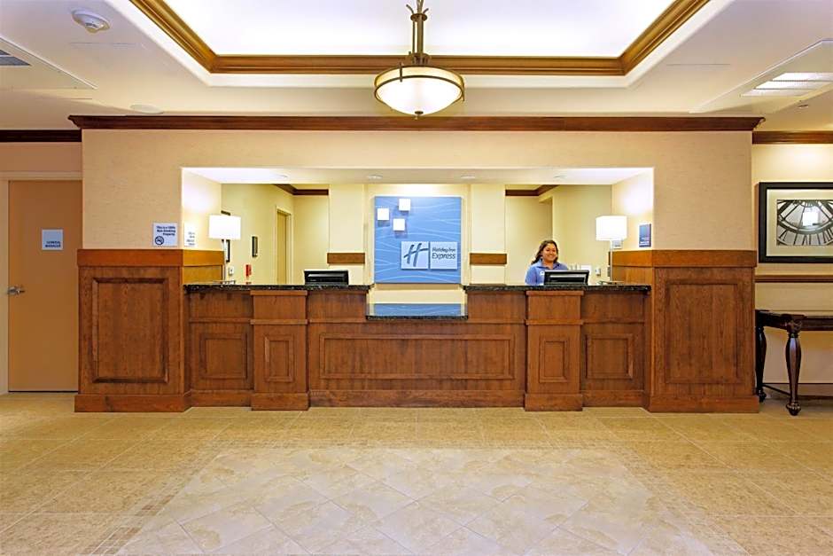 Holiday Inn Express & Suites Fresno Northwest-Herndon By IHG