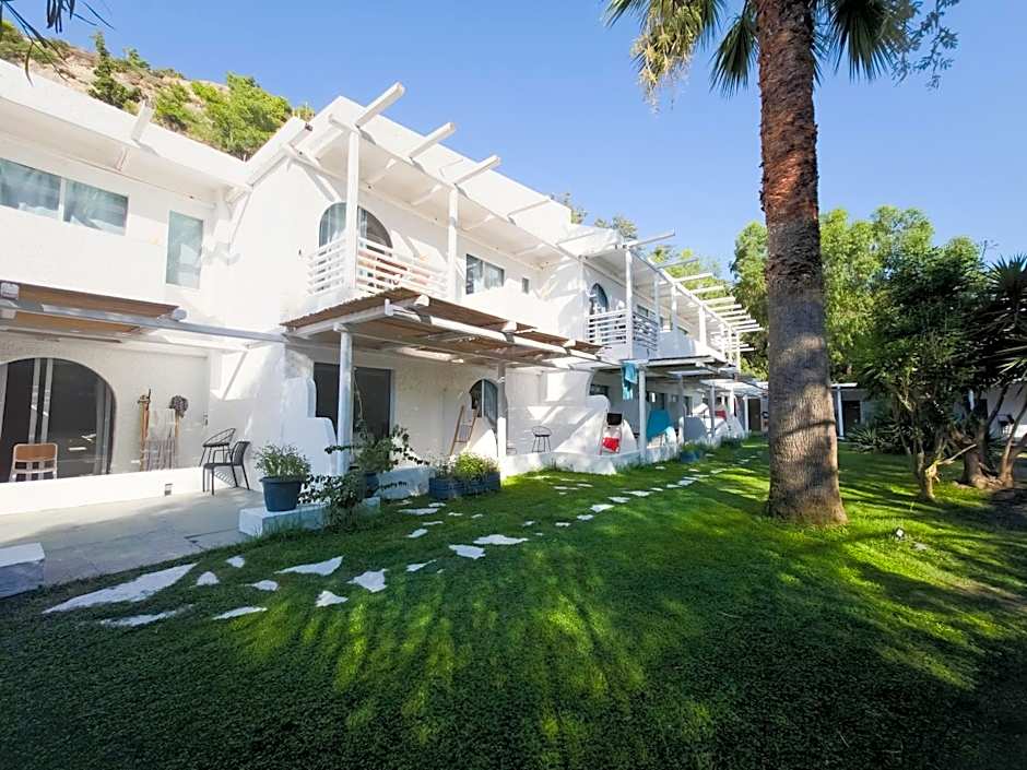 Trees Art Hotel & Suites