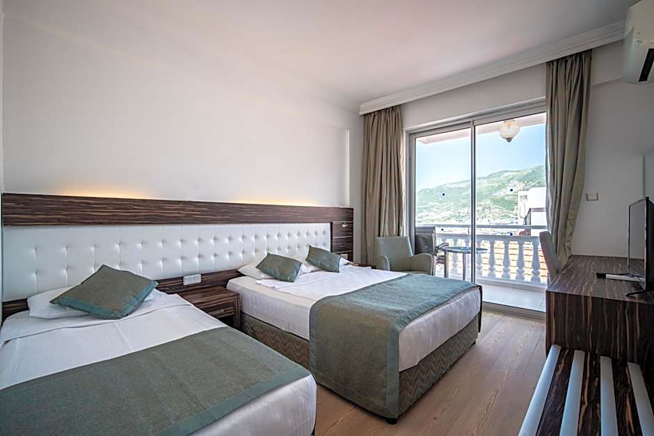 Sunny Hill Alya Hotel