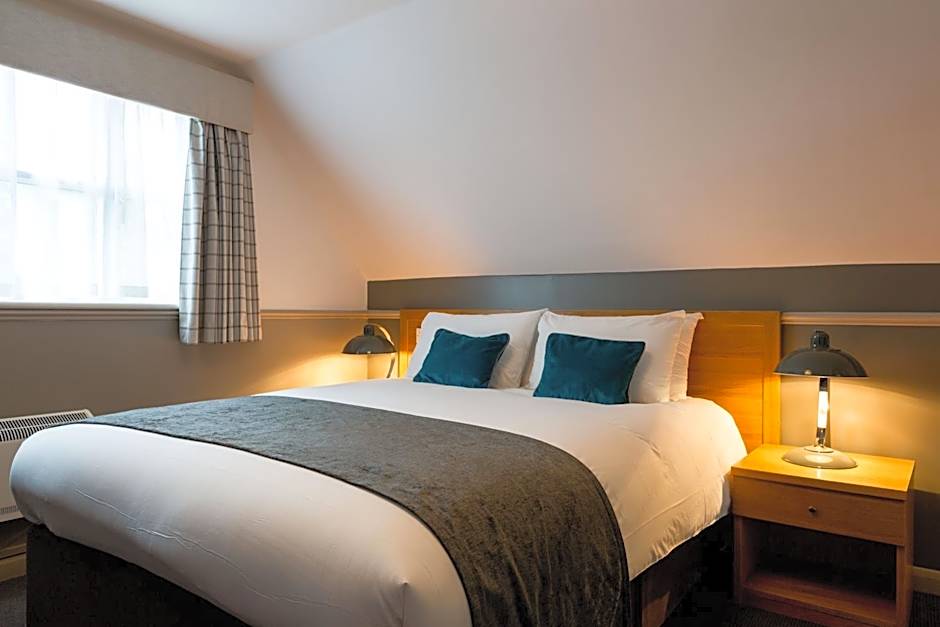 White Hart by Chef & Brewer Collection