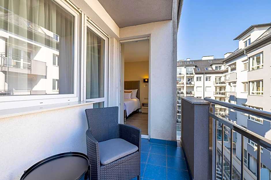 Silver Crown Hotel & Residence, Palace Quarter