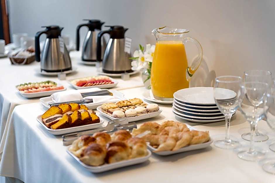 Loi Suites Recoleta Hotel