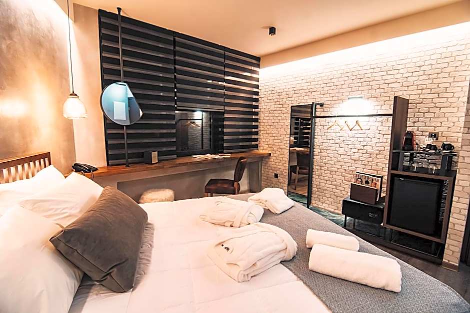 Project 3 Urban Chic Hotel