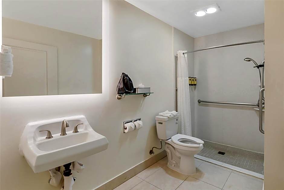 Best Western Plus LA Mid-Town Hotel