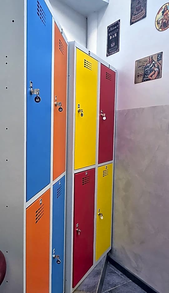 Bled Lesce station rooms and depo