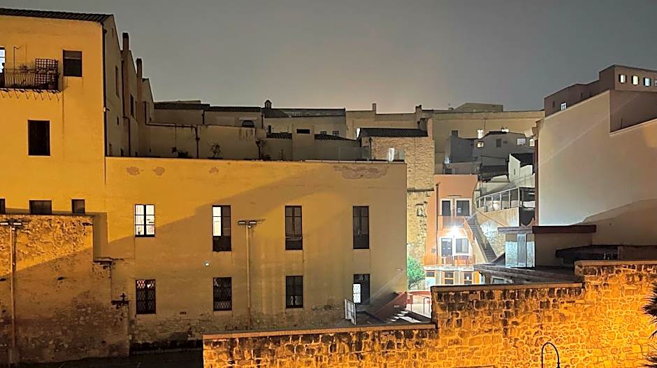 Extravaganza Room and Suite Apartment City Center