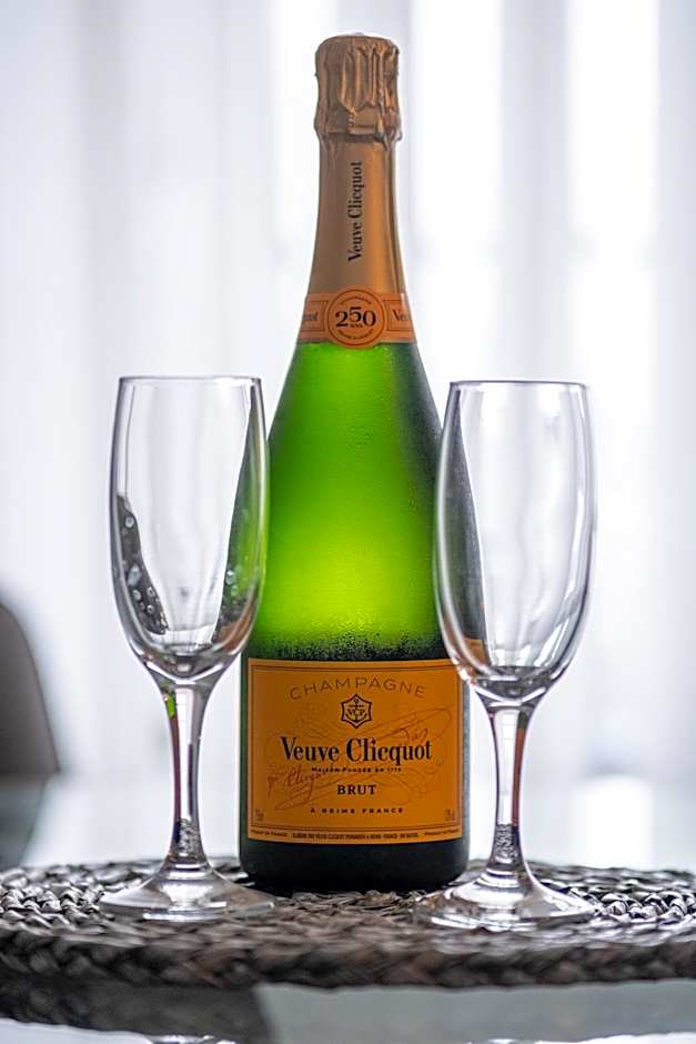 The Upper Largo Hotel & Restaurant