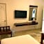 Sari Bunga Hotel - Legian, walking distance to Legian Beach