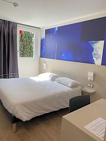 1 Double Bed