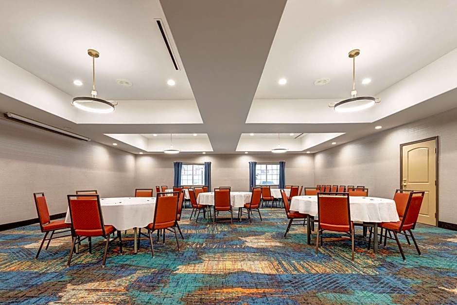 La Quinta Inn & Suites by Wyndham Woodway - Waco South