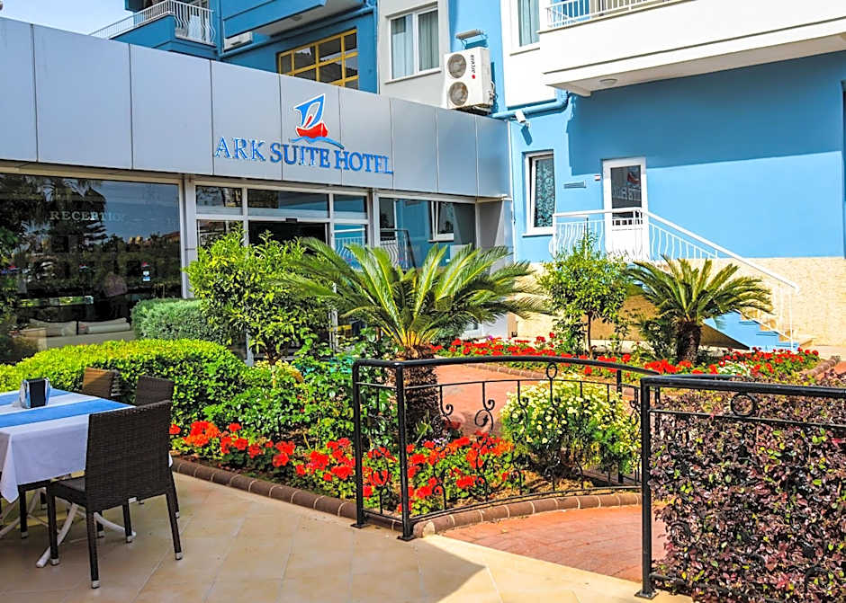Ark Apart and Suite Hotel