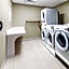 Holiday Inn Express and Suites Chanute By IHG